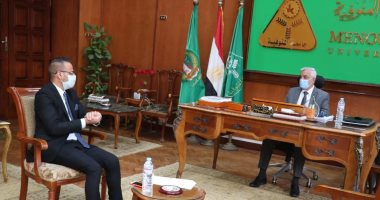 رئيس جامعة المنوفية يلتقى مسئول الطلاب الوافدين من العراق