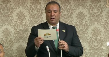 نواب محافظة الجيزة ينتهون من أداء اليمين الدستورية بالجلسة الافتتاحية للمجلس