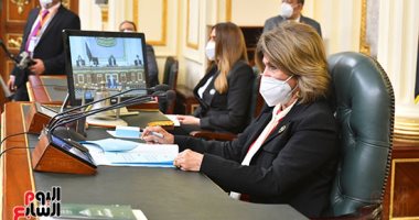 فريدة الشوباشى تترأس أولى جلسات مجلس النواب لحلف اليمين.. ألبوم صور