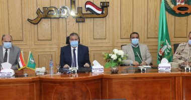 محافظ المنوفية: تقديم الدعم لتطوير 81 قرية بمركزى الشهداء وأشمون