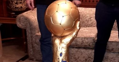 وصول كأس العالم لكرة اليد إلى القاهرة .."صور" 