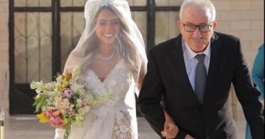 هند عبد الحليم تحتفل بعيد ميلاد والدها: ربنا يديك الصحة يا كابتن مصر