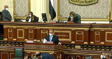 هل يستطيع العامل الحصول على فترة راحة لتناول الطعام أثناء ساعات العمل؟ القانون يجيب
