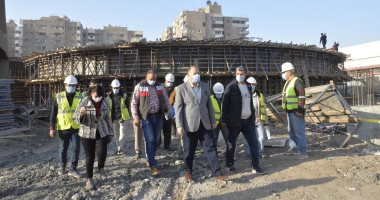 محافظ أسيوط يوجه بسرعة إنهاء مشروع محطة مياه التشيكى بحى شرق.. صور