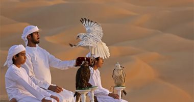 مغامرات صحراوية فى سماء الإمارات.. الصيد بالصقور تراث أبناء زايد