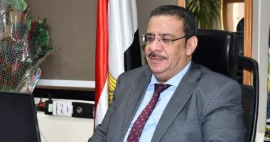 رئيس جامعة قناة السويس يترأس اجتماع الجمعية العمومية لاتحاد الطلاب.. فيديو