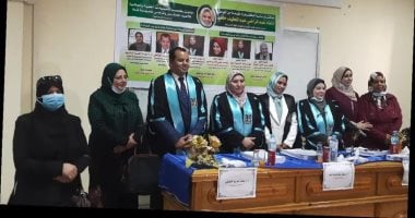 "الإنترنت مصدر للمعلومة الطبية".. رسالة دكتوراه بجامعة جنوب الوادى