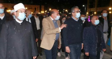 وزير السياحة: مد فترة عمل المحال والبازارات بأسوان حتى منتصف الليل