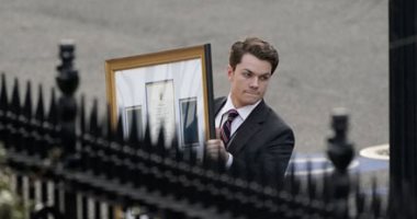استعدادًا لاستقبال بايدن.. مقتنيات ترامب فى صناديق خارج البيت الأبيض