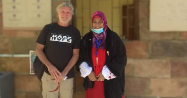 "أسترالى الجنسية" أول زائر لمعبد إيزيس بعد افتتاحه