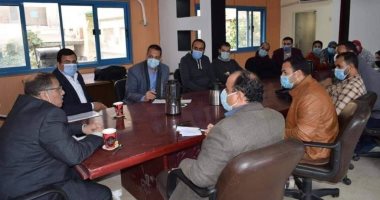 رئيس "القومى لبحوث المياه" يوجه بتكاتف الجهود للنهوض بمعهد بحوث الشواطئ