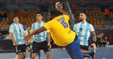 موفوبى أضخم لاعب كرة يد لليوم السابع: وزنى لا يمنعنى من إحراز الأهداف.. فيديو