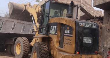 محافظ أسيوط: وضع خطة للنظافة ورفع مقالب القمامة بالمراكز والأحياء.. صور