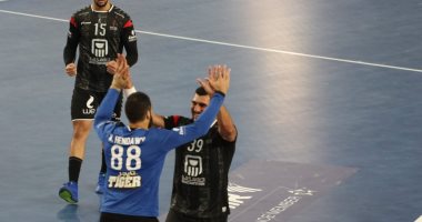 الفراعنة يواصلون الإبداع فى مونديال اليد.. منتخب مصر يحبط مغامرة مقدونيا ويتأهل للدور الرئيسي.. كتيبة الأحمر تعزف على وتر التألق.. جارسيا يريح الأساسيين لمواجهة السويد.. ورسالة طمأنة للجماهير فى البطولة