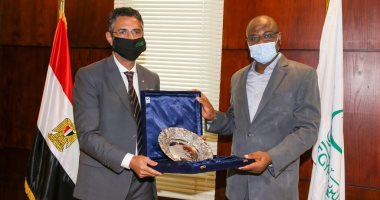 وزير الاتصالات والاقتصاد النيجيرى يزور "البريد المصرى" فى القرية الذكية 