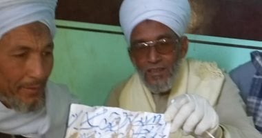 طلاسم وسحر لتعطيل الزواج والأمراض.. أعمال سفلية بمقابر الأقصر (صور)