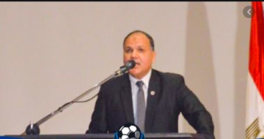 الـ"VAR" ومحمود عاشور تغاضيا عن ركلة جزاء وطرد في لقاء إنبى والأهلي