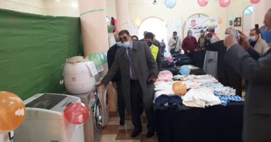 تنظيم معرض للأثاث المنزلى بالمجان وتوزيع ملابس على الأسر الفقيرة بالشرقية