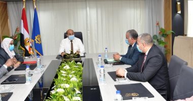 محافظ أسوان يكشف عن افتتاح مشروعات تنموية بأبو الريش 