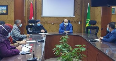 مدير تعليم القليوبية يجتمع بموجهى عموم الأنشطة التربوية لتذليل العقبات بالمدارس