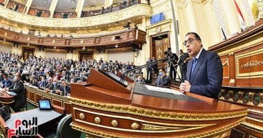 تعرف على مجهودات الحكومة فى تحسين مياه الشرب والصرف ضمن برنامج "مصر تنطلق"