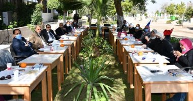 رئيس جامعة القناة يفتتح فعاليات مجلس التعليم والطلاب بالمدينة الجامعية.. صور