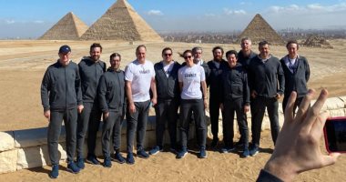 منتخب فرنسا لكرة اليد يزور الأهرامات.. صور