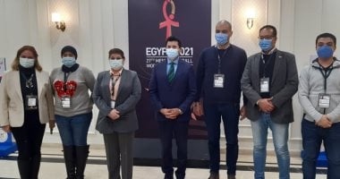 وزير الرياضة يشهد مباراة كرة اليد بين اليابان وأنجولا بالإسكندرية