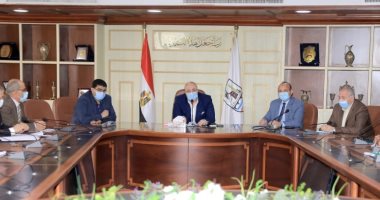 محافظ بني سويف يوجه الوحدات المحلية بمتابعة إنشاء محطات الغاز الطبيعى