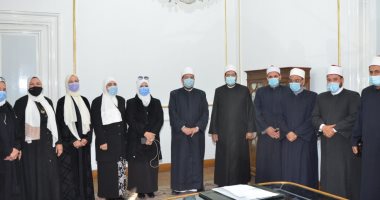 وزير الأوقاف لأعضاء قافلة دعوية متجهة للسودان: هدفنا نشر الوعى المستنير