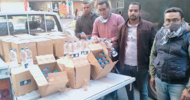 ضبط 32 كرتونة خل منتهية الصلاحية داخل أحد المخازن فى الأقصر.. صور