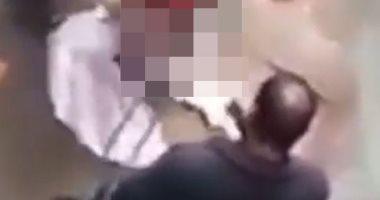 تداول فيديو لشخص يجرد رضيعة من ملابسها فى الشارع والأجهزة الأمنية تفحصه
