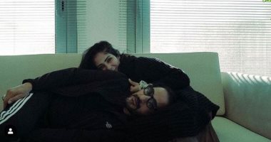 شاهد أحمد حلمى ومنى زكى فى أحدث ظهور لهما