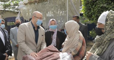محافظ بنى سويف يشهد فعالية توزيع مساعدات زواج عينية.. صور