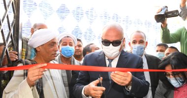 محافظ قنا يفتتح المركز التكنولوجى لخدمات المواطنين بإدارة التموين بقفط