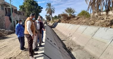 رئيس مدينة الطود يتابع أعمال تأهيل وتبطين ترعة الحوشة بالأقصر.. صور 