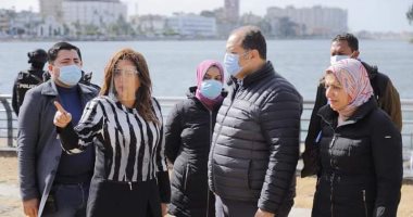 محافظ دمياط تتابع الأعمال الجارية بمشروع تطوير حديقة بنت الشاطئ .. صور
