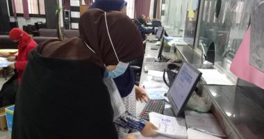 رئيس مدينة أشمون يتابع تلقى طلبات المواطنين للتصالح فى مخالفات البناء