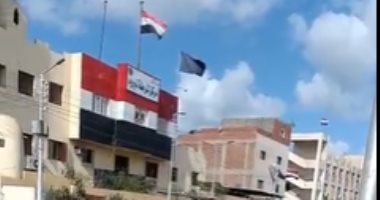 أبشع جريمة فى الدقهلية.. أب يعذب رضيعته ويجردها من ملابسها..فيديو لايف