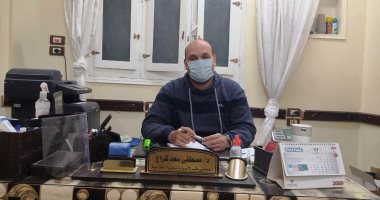 عمل بوصية أبوه.. طبيب غلابة جديد بالأقصر: الكشف بالمجان لغير القادرين.. فيديو وصور