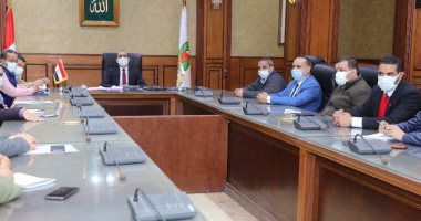 نائب محافظ سوهاج يوجه بعقد ورشة عمل لوضع مشروعات المرحلة الثانية لحياة كريمة