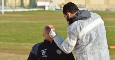 مسحة طبية للاعبى البنك الأهلى قبل مواجهة إنبى في الدورى.. صور 