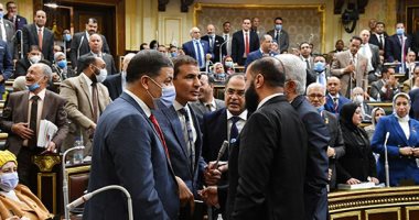 صور طرد عبد العليم داوود من "النواب" تتصدر مواقع التواصل.. وإشادة بانضباط المجلس