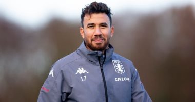 تريزيجيه يعود إلى تدريبات أستون فيلا بعد شفاءه من فيروس كورونا