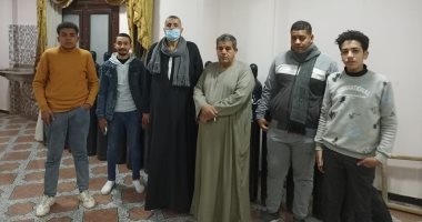 حكاية حملة تكاتك خيرية لتوفير الأكسجين بقرية برهيم بالمنوفية.. مؤسس المبادرة: القرية تمتلك 43 أسطوانة من تبرعات الأهالى.. ويؤكد: نجحنا فى جمع 200 ألف جنيه منذ بداية الحملة لمساعدة المرضى.. فيديو