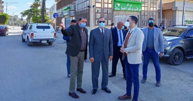 محافظ كفر الشيخ يتفقد الموقف الجديد لتطبيق الإجراءات الاحترازية وتوسعة الشوارع.. فيديو وصور