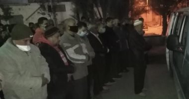 أهالى العنانية بدمياط يشيعون جنازة وكيل وزارة التعليم بالقليوبية