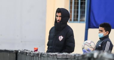 صور.. فشل محاولات شيكابالا والعندليب لاحتواء حزن أوناجم بعد استبعاده أمام أسوان