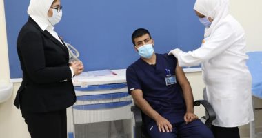 وزيرة الصحة: حماية الأطقم الطبية أولوياتنا.. ومصر أول دولة أفريقية تبدأ حملة التطعيم بلقاحات كورونا.. هالة زايد: ربط بين المنظومة الإلكترونية لتلقى اللقاح وبرنامج تكافل وكرامة لتحديد الفئات الأكثر احتياجا.. صور