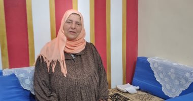 "موهبة بالفطرة".. صباح اليمنية تلقى شعرًا بالعامية ولم تدخل محو الأمية.. تؤكد: عملى بالتجارة لتدبير لقمة العيش وفصاحتى سر تأليف الأشعار الشعبية.. موهبتى من عندنا ربنا.. وبدأت فى توثيق أشعارى وقصائدى.. صور